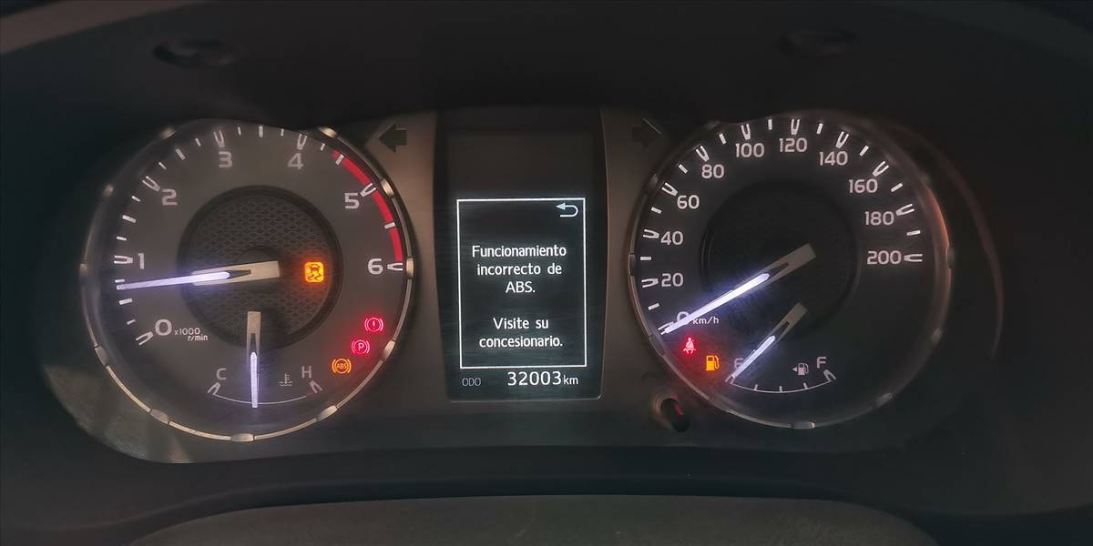 TOYOTA HILUX PICKUP 4P 4X4 2.4 - Imagen 72
