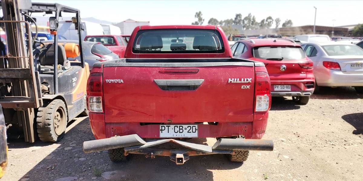 TOYOTA HILUX PICKUP 4P 4X4 2.4 - Imagen 26