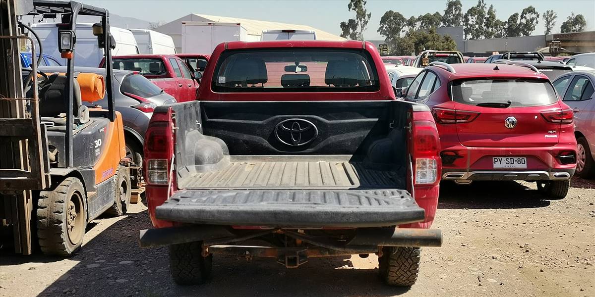 TOYOTA HILUX PICKUP 4P 4X4 2.4 - Imagen 27