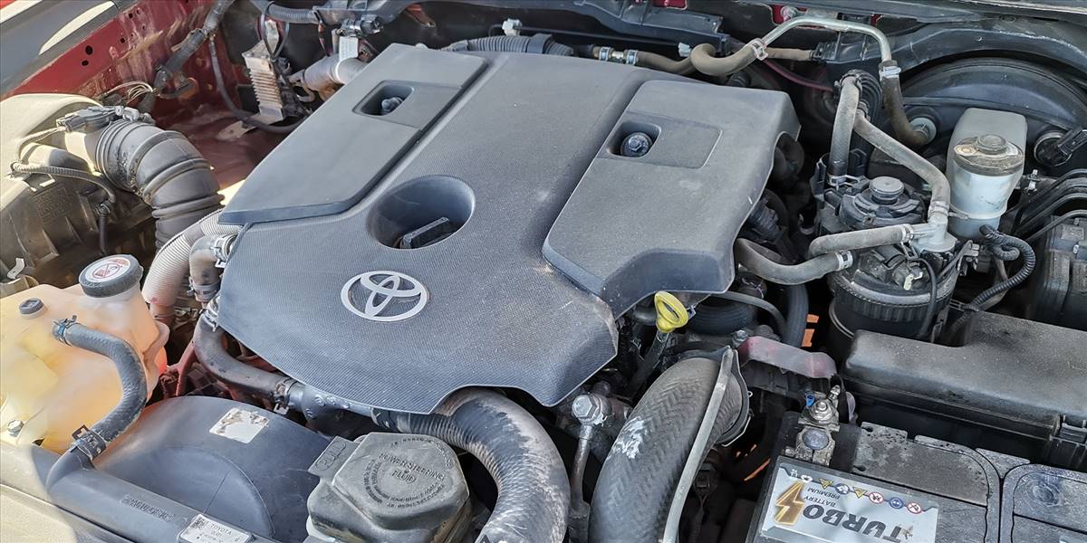 TOYOTA HILUX PICKUP 4P 4X4 2.4 - Imagen 32