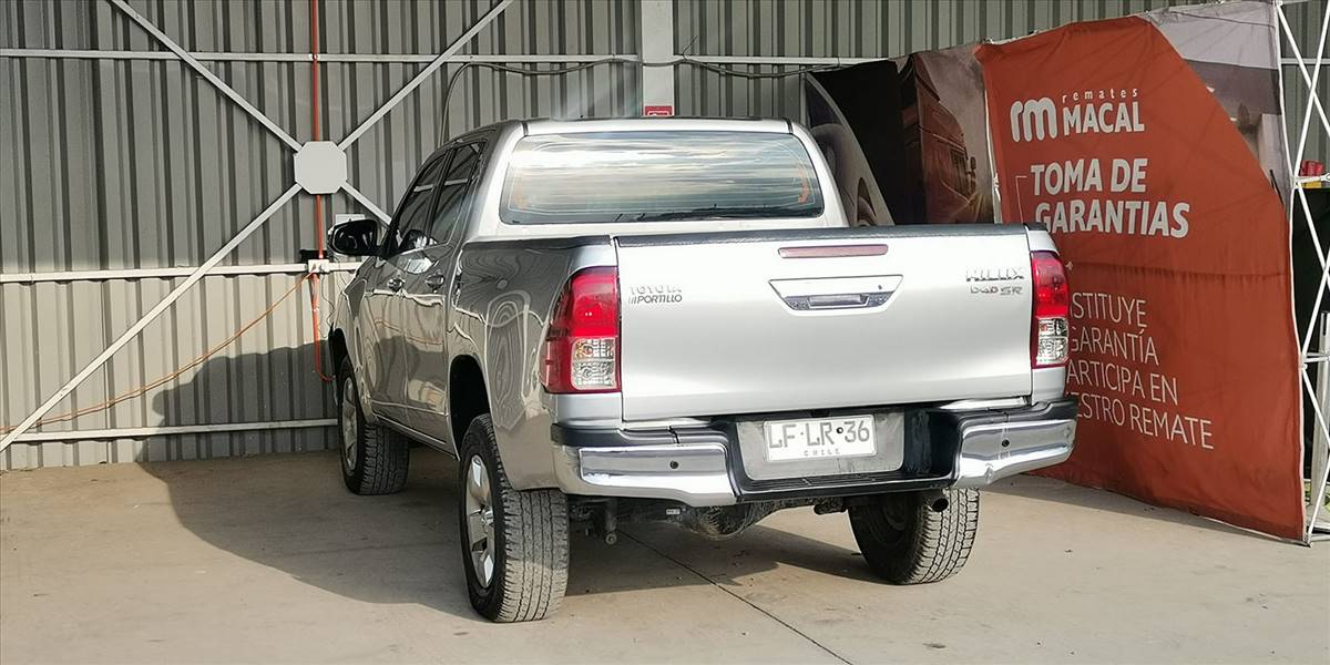 TOYOTA HI LUX DCAB 4X2 2.4 - Imagen 10