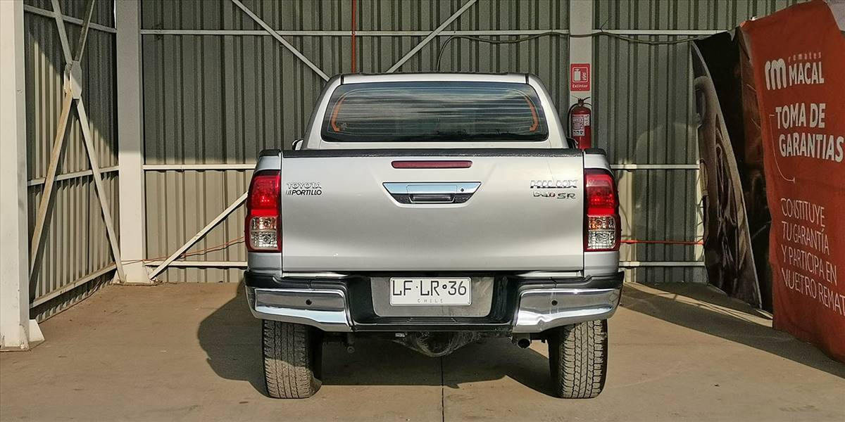 TOYOTA HI LUX DCAB 4X2 2.4 - Imagen 13