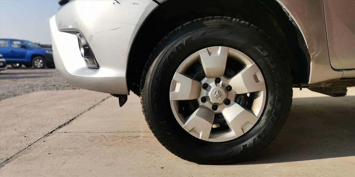TOYOTA HI LUX DCAB 4X2 2.4 - Imagen 19