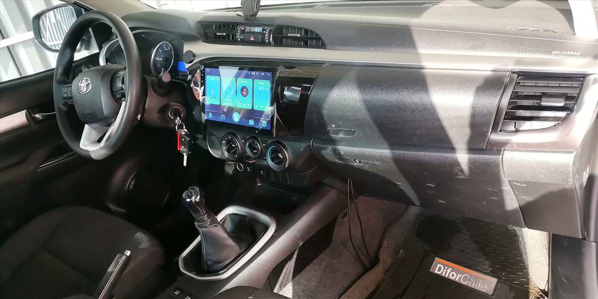 TOYOTA HI LUX DCAB 4X2 2.4 - Imagen 23