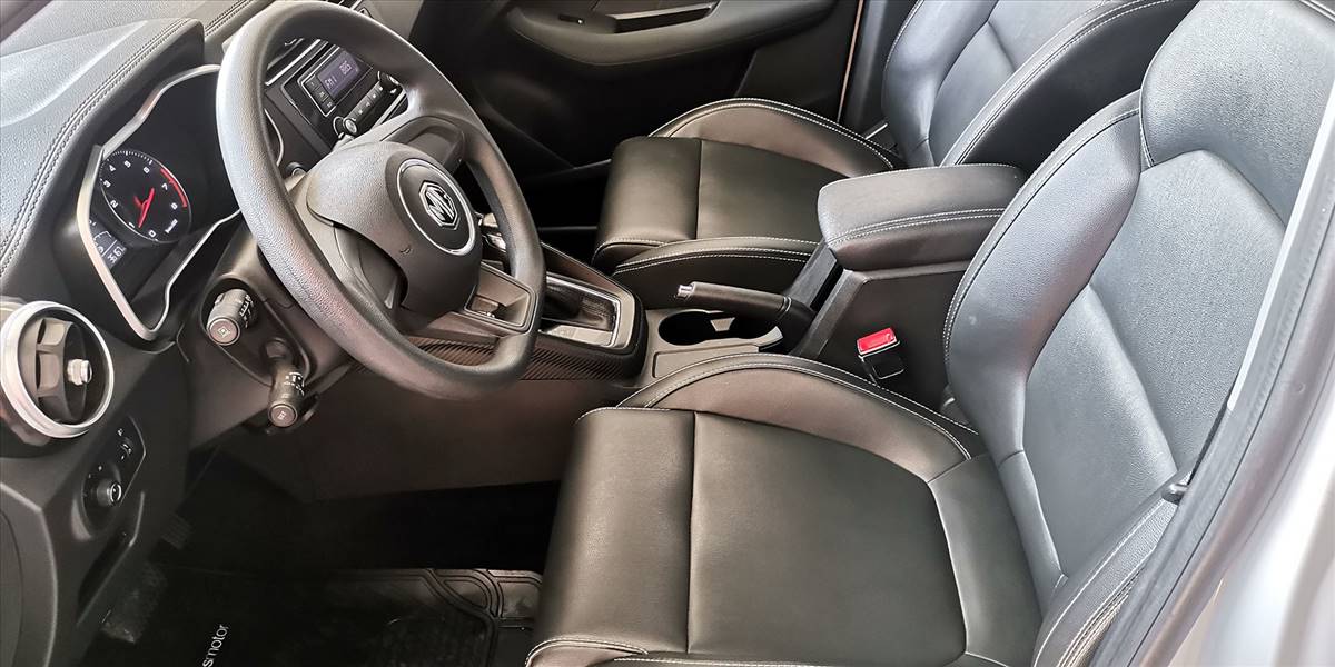 MG ZS 1.5 AT - Imagen 49