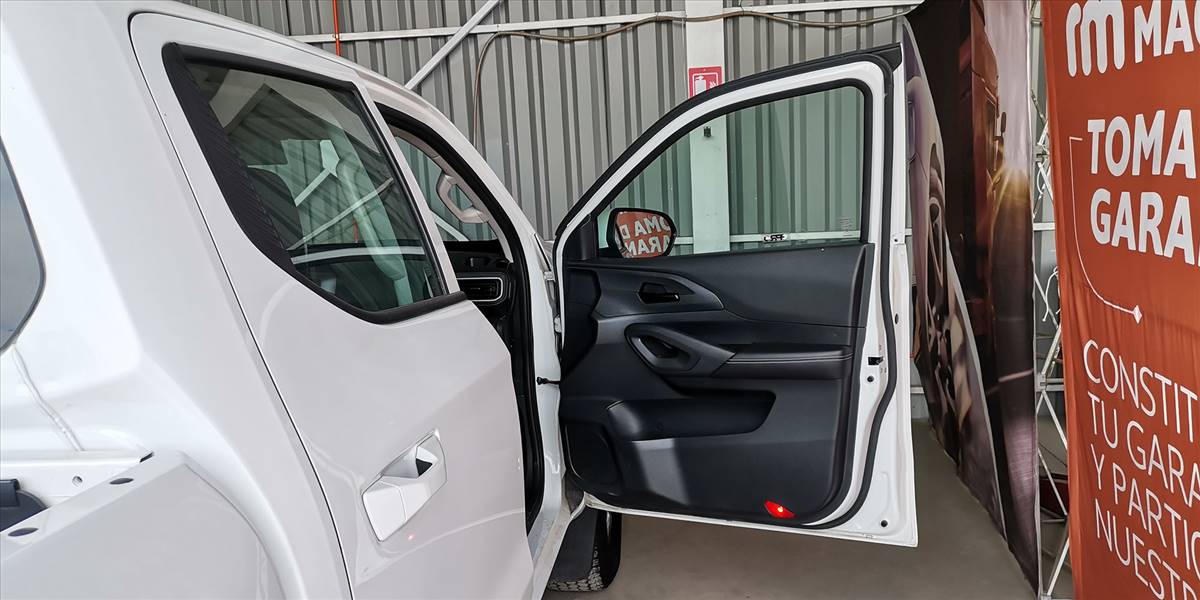 PEUGEOT LANDTREK 2.2 - Imagen 28