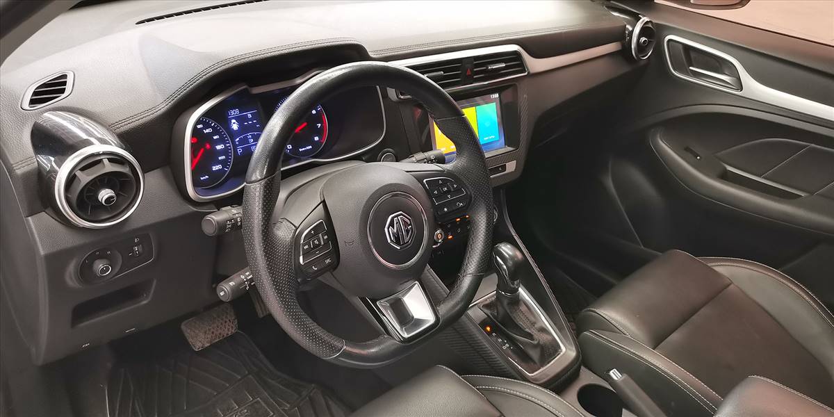 MG ZS 1.5 AT - Imagen 24