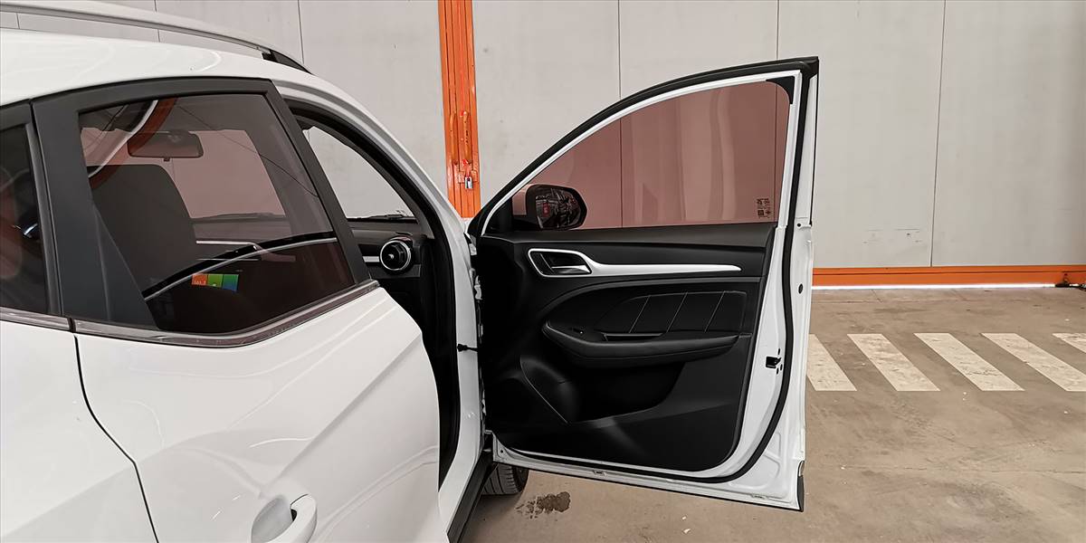 MG ZS 1.5 AT - Imagen 32