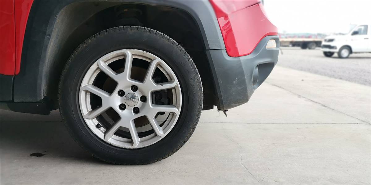 JEEP RENEGADE SPORT 1.8 - Imagen 17