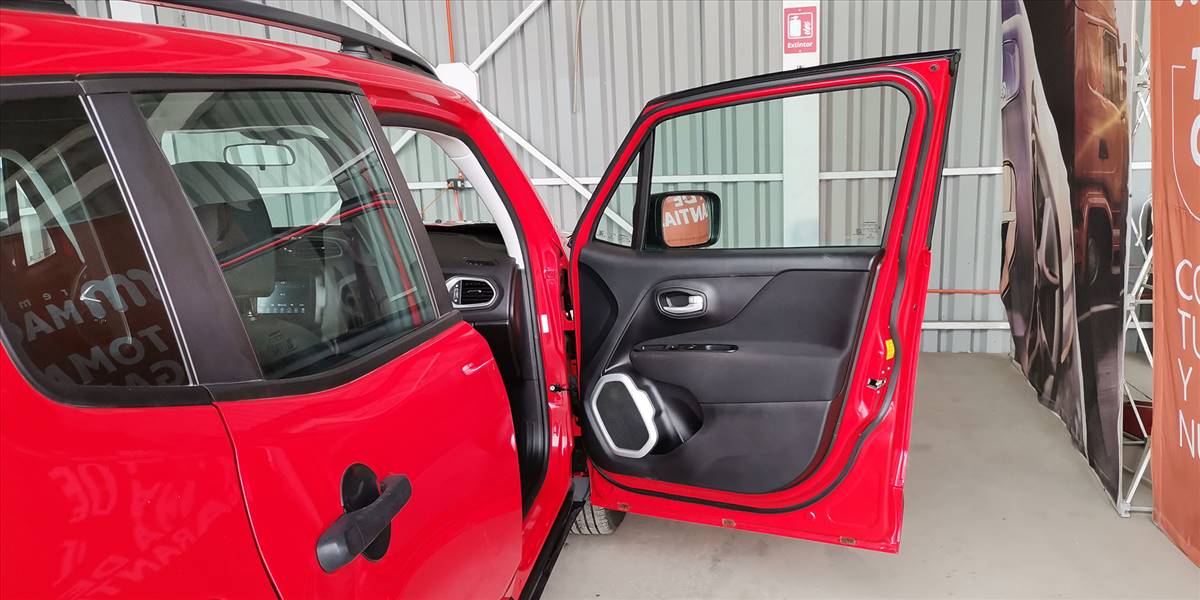 JEEP RENEGADE SPORT 1.8 - Imagen 28