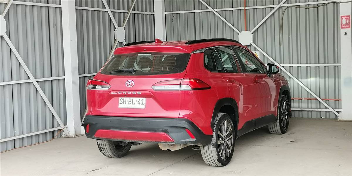 TOYOTA COROLLA CROSS 2.0 AUT - Imagen 3