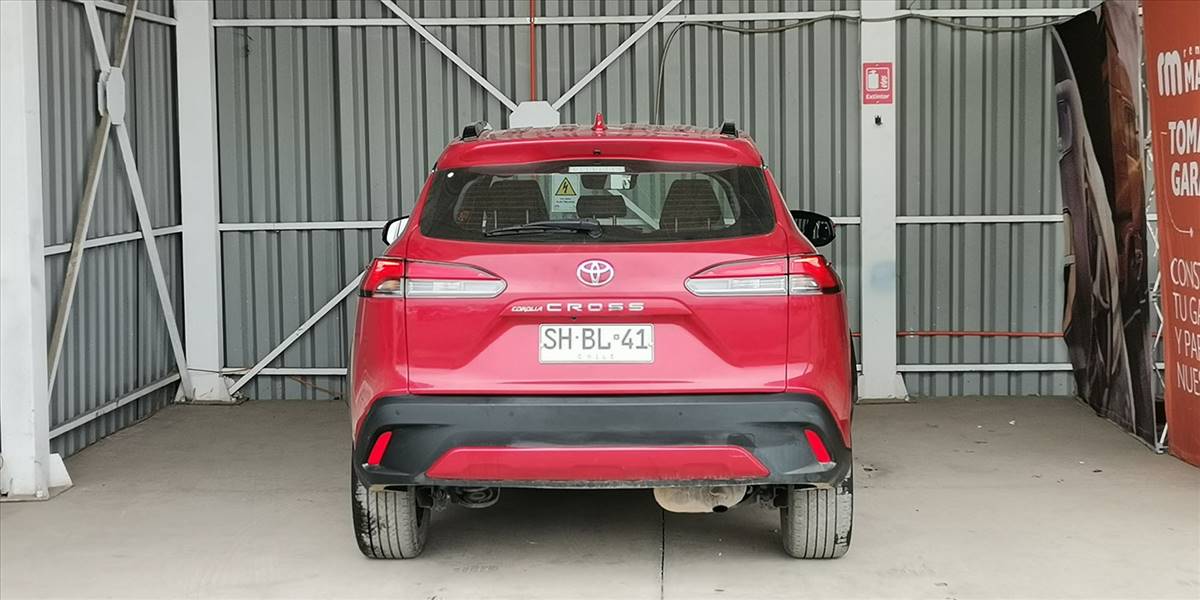 TOYOTA COROLLA CROSS 2.0 AUT - Imagen 12