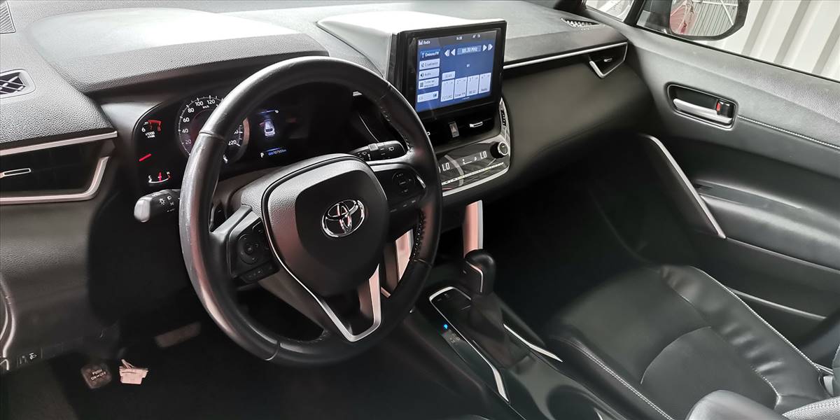 TOYOTA COROLLA CROSS 2.0 AUT - Imagen 21