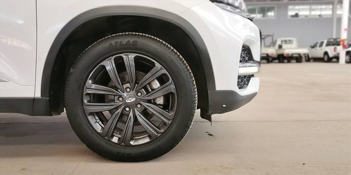 CHERY TIGGO 8 GLX 1.5 - Imagen 17