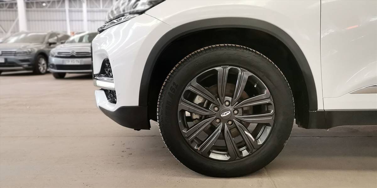 CHERY TIGGO 8 GLX 1.5 - Imagen 18