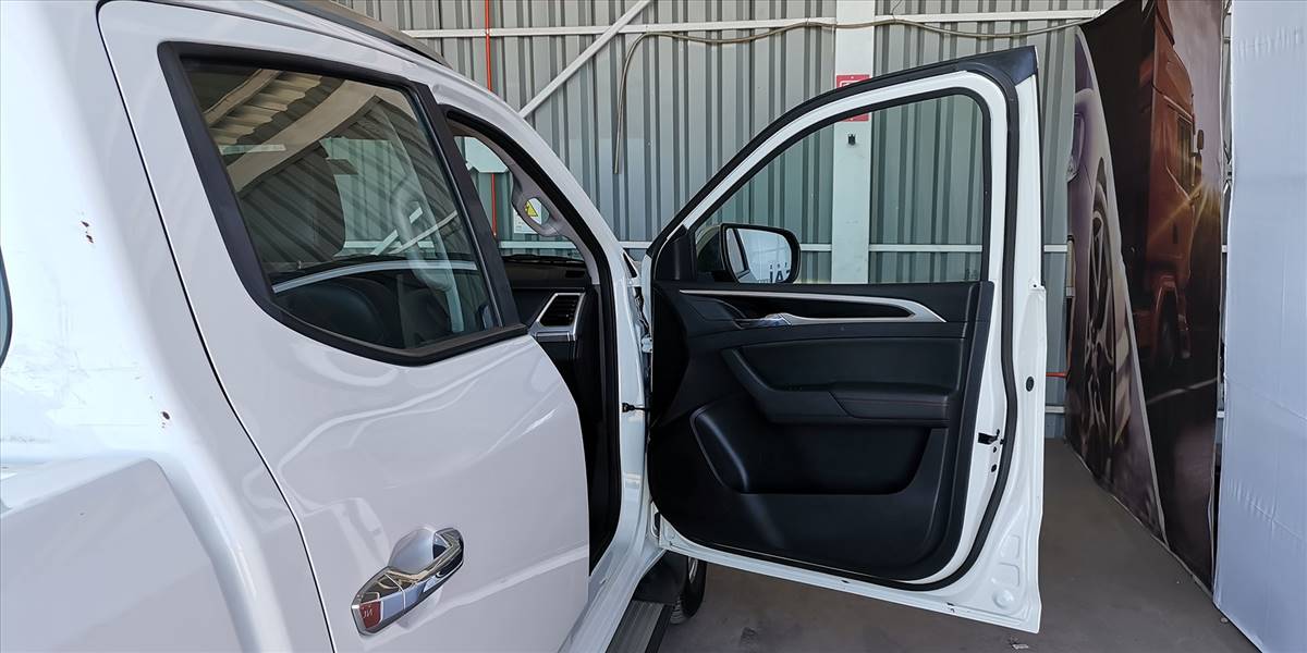 MAXUS T60 DCAB 4X4 2.0 AUT - Imagen 54