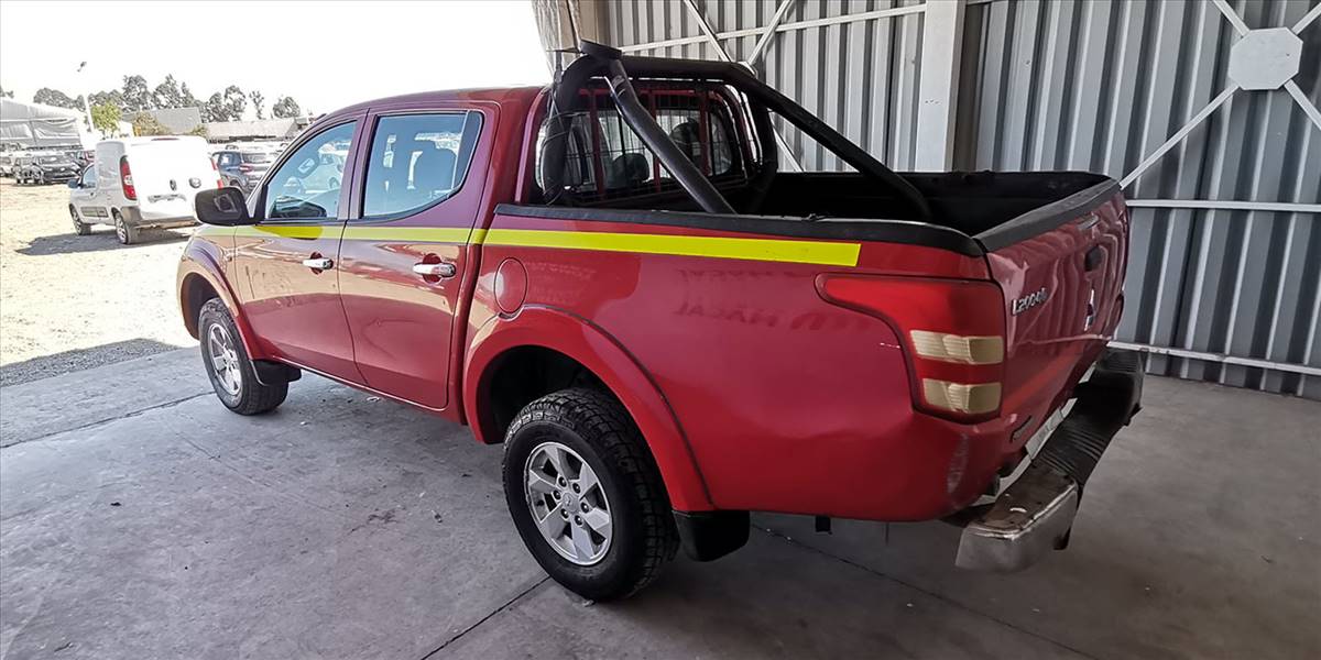 MITSUBISHI L200 KATANA CRT - Imagen 13
