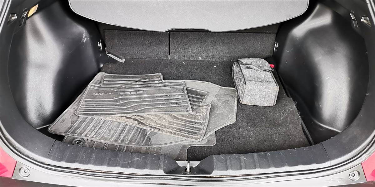 TOYOTA COROLLA CROSS 2.0 AUT - Imagen 14