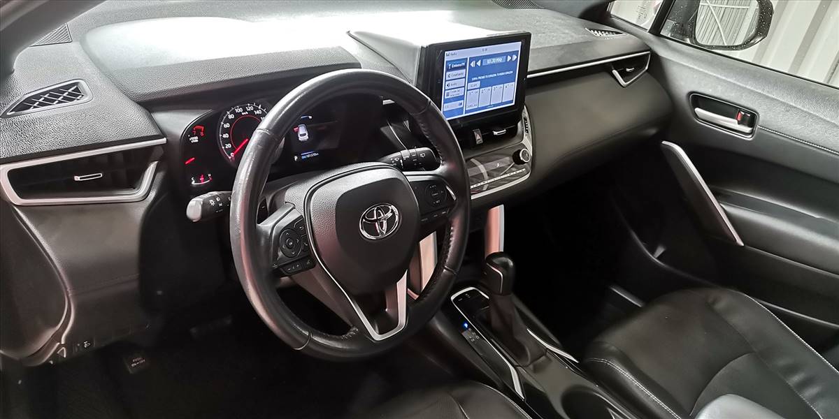 TOYOTA COROLLA CROSS 2.0 AUT - Imagen 21