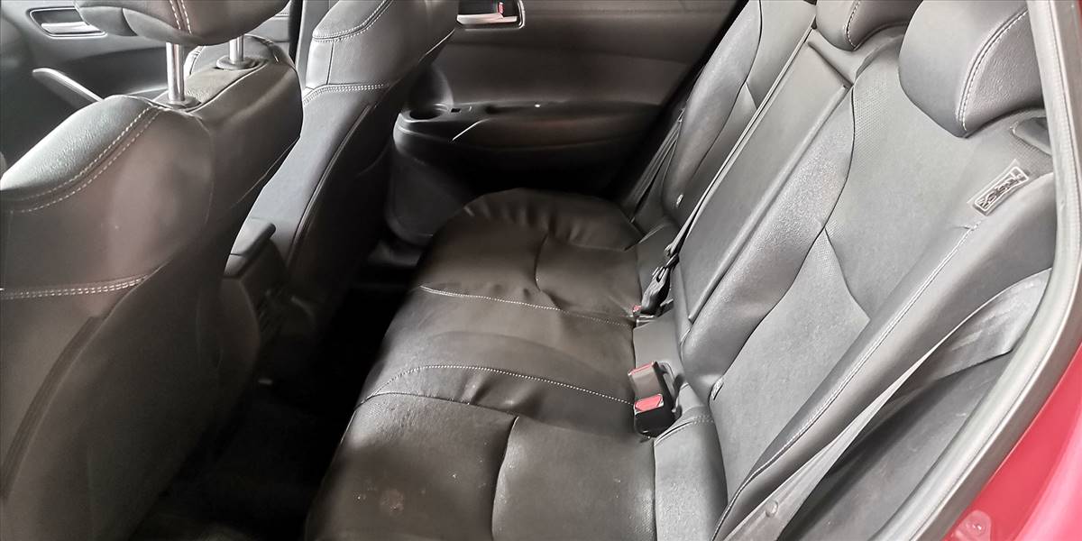 TOYOTA COROLLA CROSS 2.0 AUT - Imagen 26