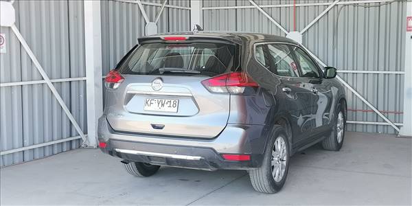 NISSAN X TRAIL 2.5 AUT - Imagen 4