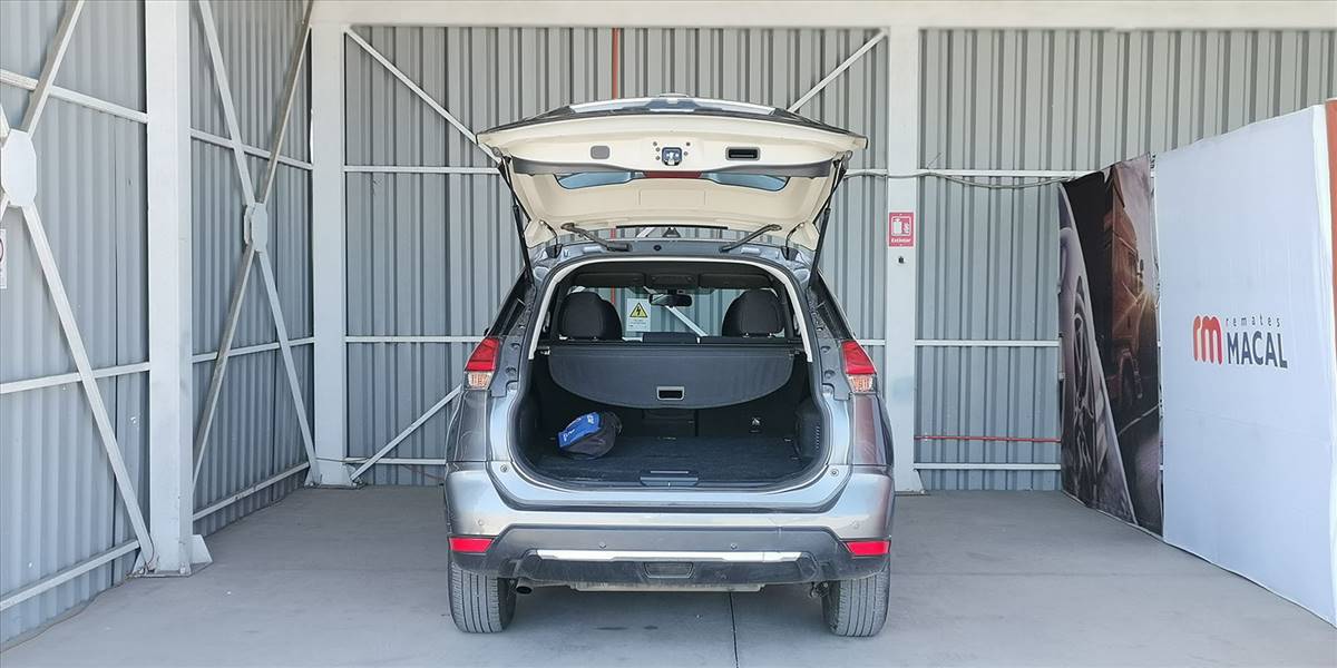 NISSAN X TRAIL 2.5 AUT - Imagen 13