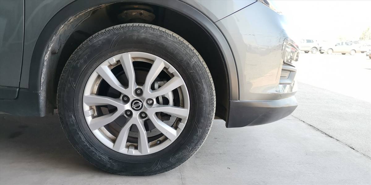 NISSAN X TRAIL 2.5 AUT - Imagen 17