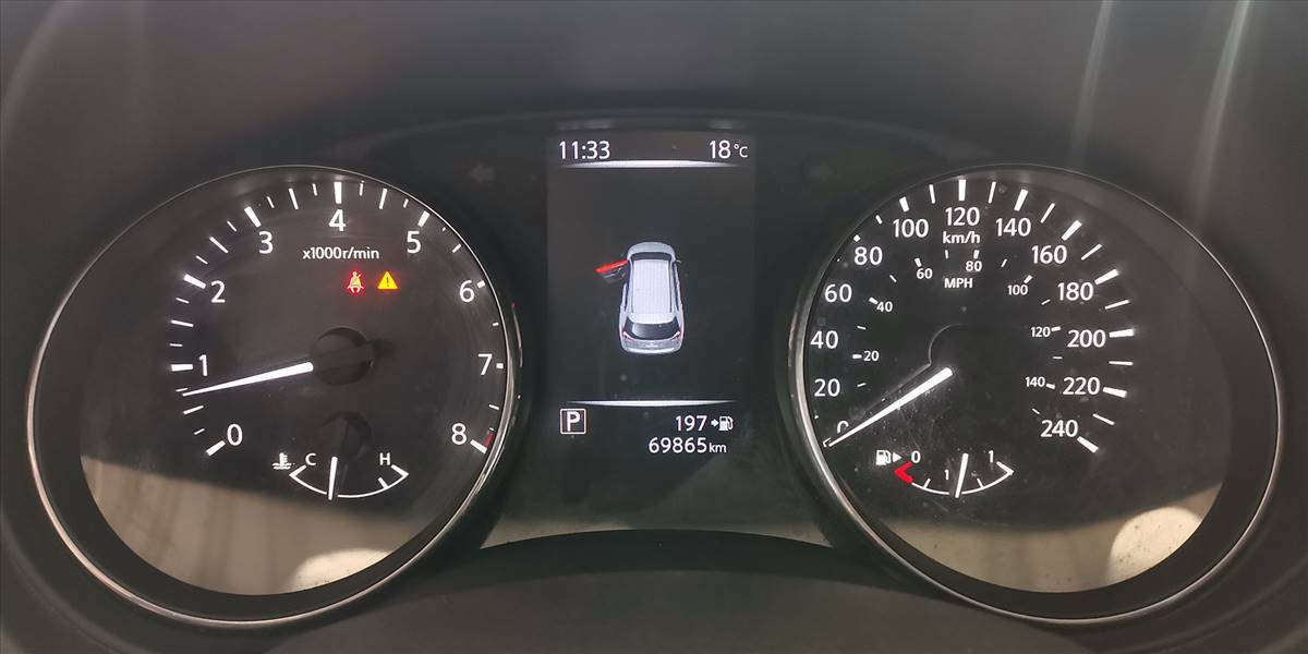 NISSAN X TRAIL 2.5 AUT - Imagen 24