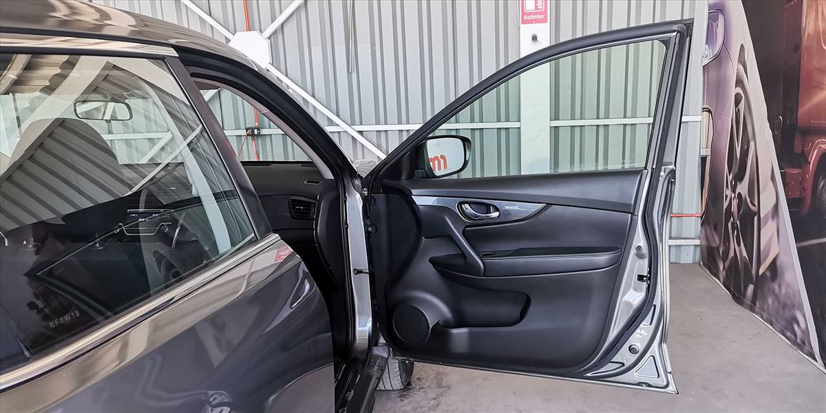 NISSAN X TRAIL 2.5 AUT - Imagen 28