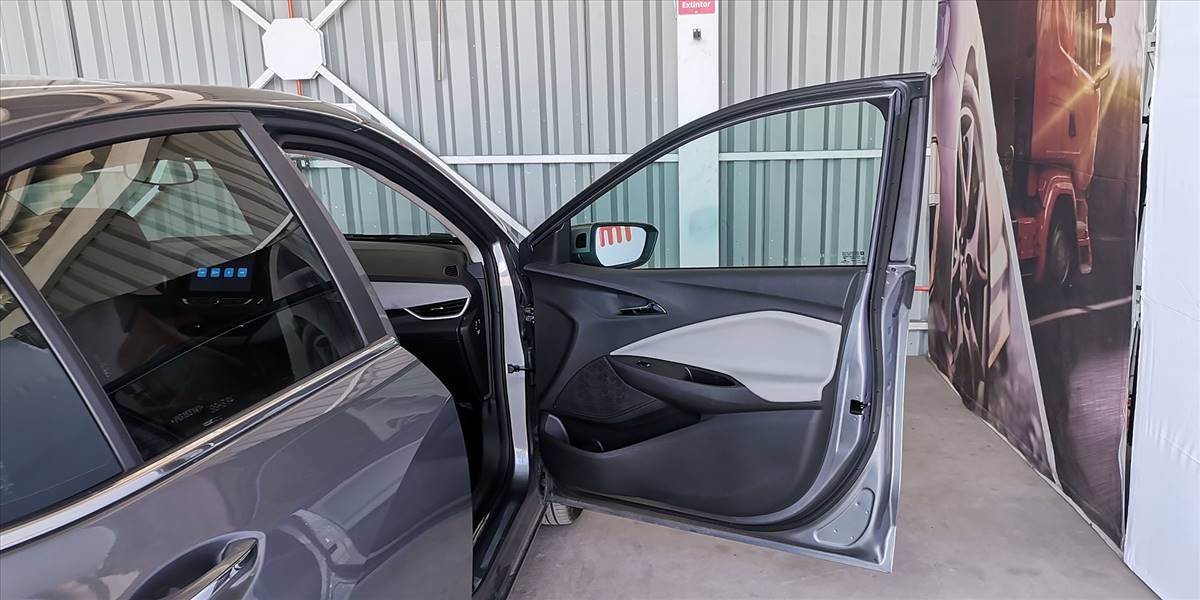 CHEVROLET ONIX NB 1.0 AUT - Imagen 28