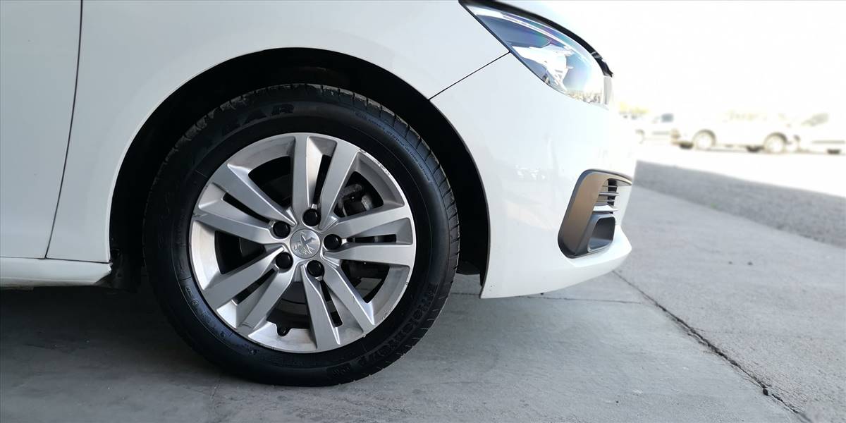 PEUGEOT 308 PURETECH HB OTTO 1.2 - Imagen 17