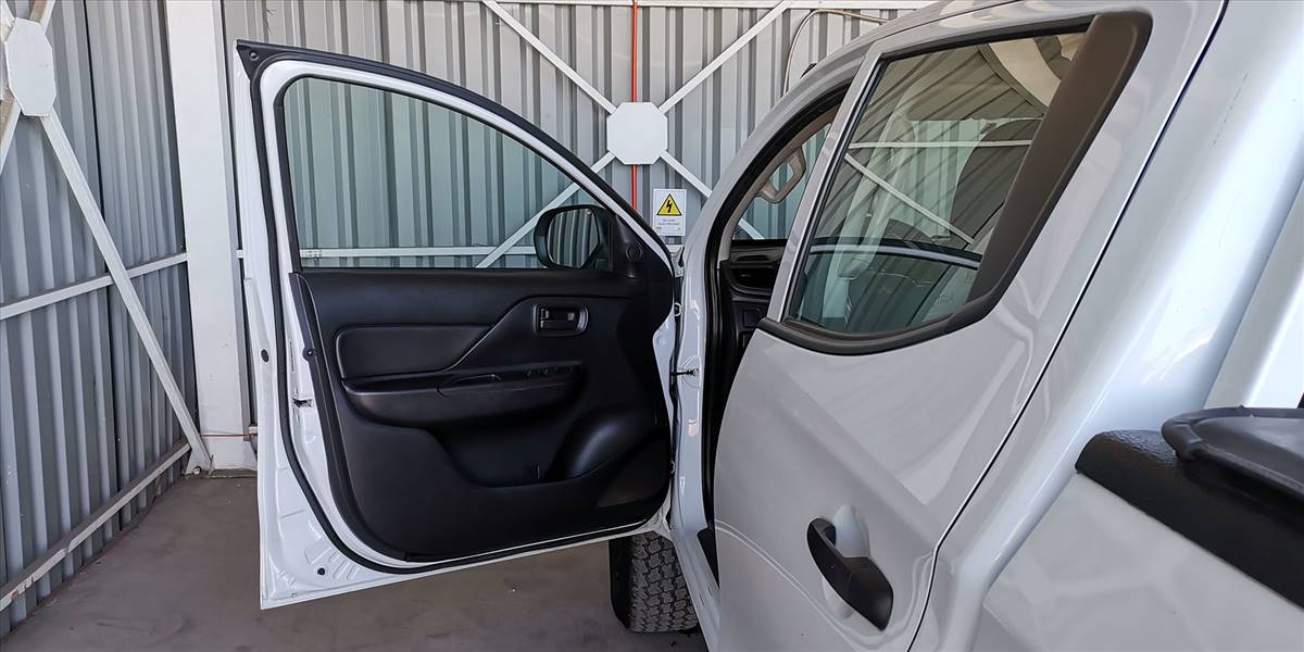 MITSUBISHI L200 WORK CR 2.5 - Imagen 30