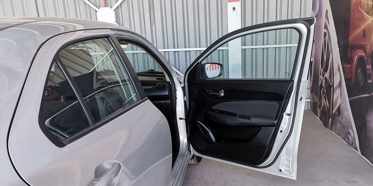 SUZUKI DZIRE SEDAN 1.2 - Imagen 28