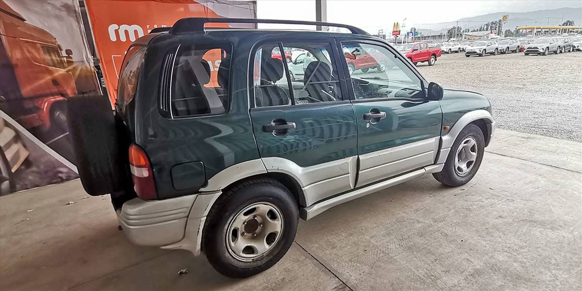 SUZUKI GRAND NOMADE - Imagen 13