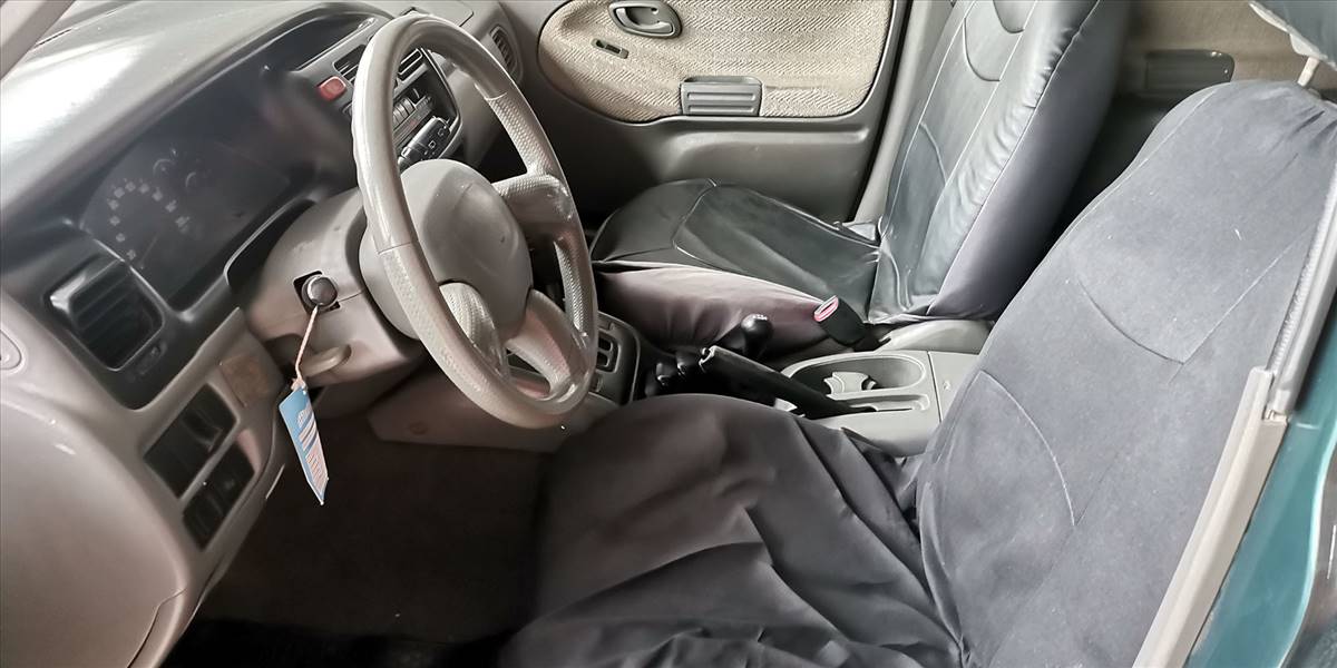 SUZUKI GRAND NOMADE - Imagen 27