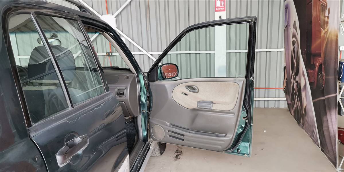 SUZUKI GRAND NOMADE - Imagen 30