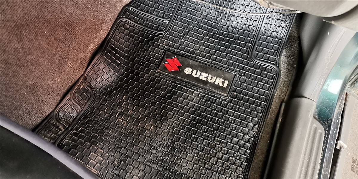 SUZUKI GRAND NOMADE - Imagen 32