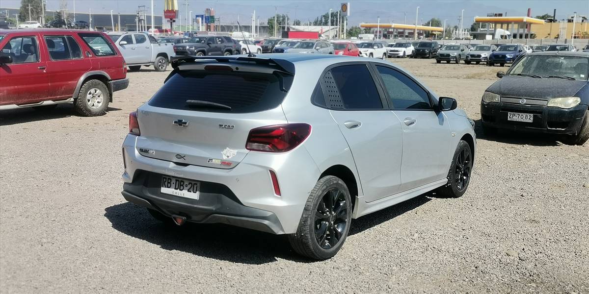 CHEVROLET ONIX HB RS 1.0T - Imagen 12