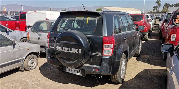 SUZUKI GRAND NOMADE GLX SPORT 2.4 - Imagen 11