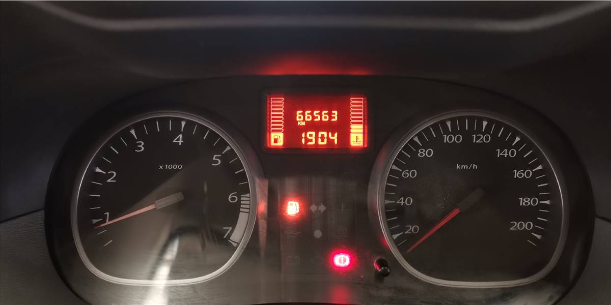 RENAULT DUSTER EXPRESSION 1.6 - Imagen 21