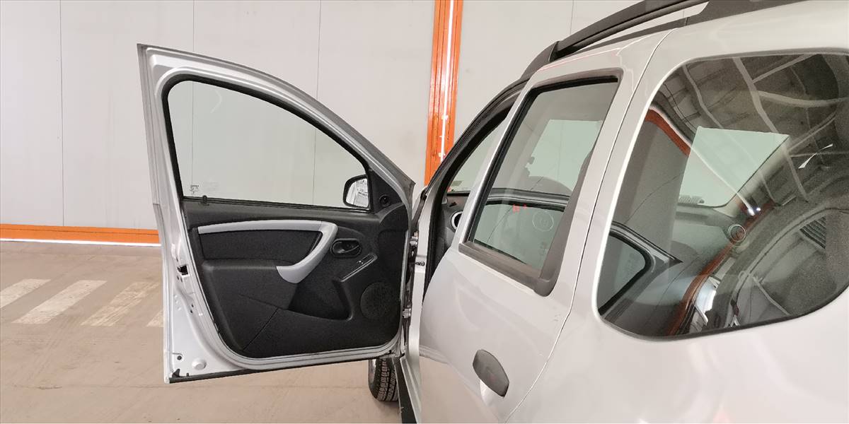 RENAULT DUSTER EXPRESSION 1.6 - Imagen 24