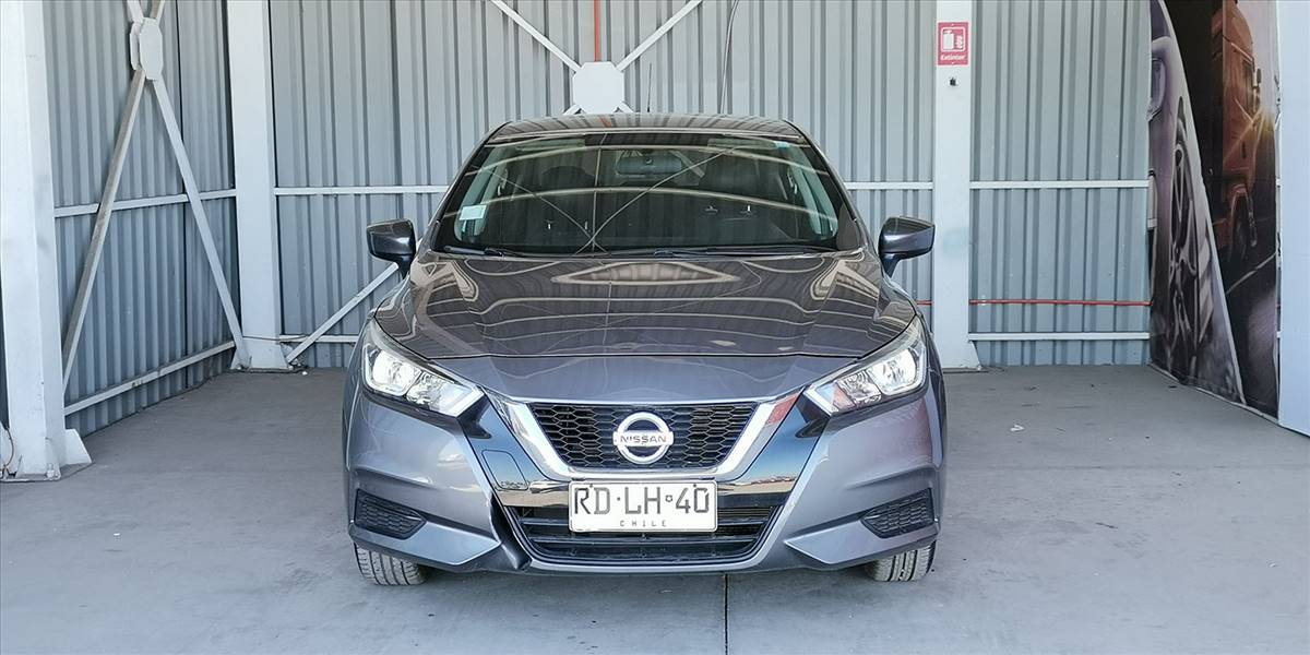 NISSAN VERSA MT 1.6 - Imagen 12