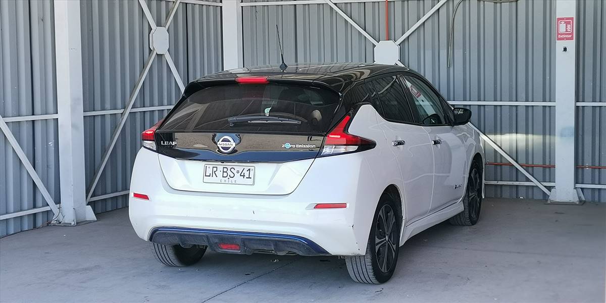 NISSAN LEAF AUT - Imagen 3