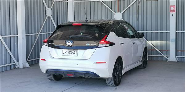 NISSAN LEAF AUT - Imagen 4