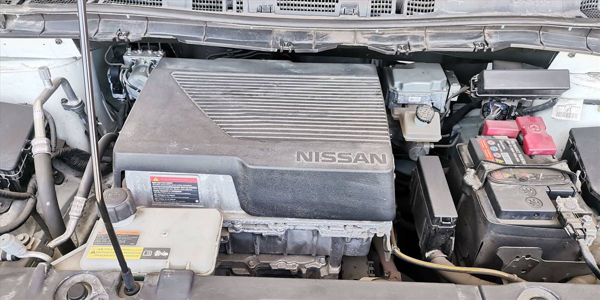 NISSAN LEAF AUT - Imagen 16