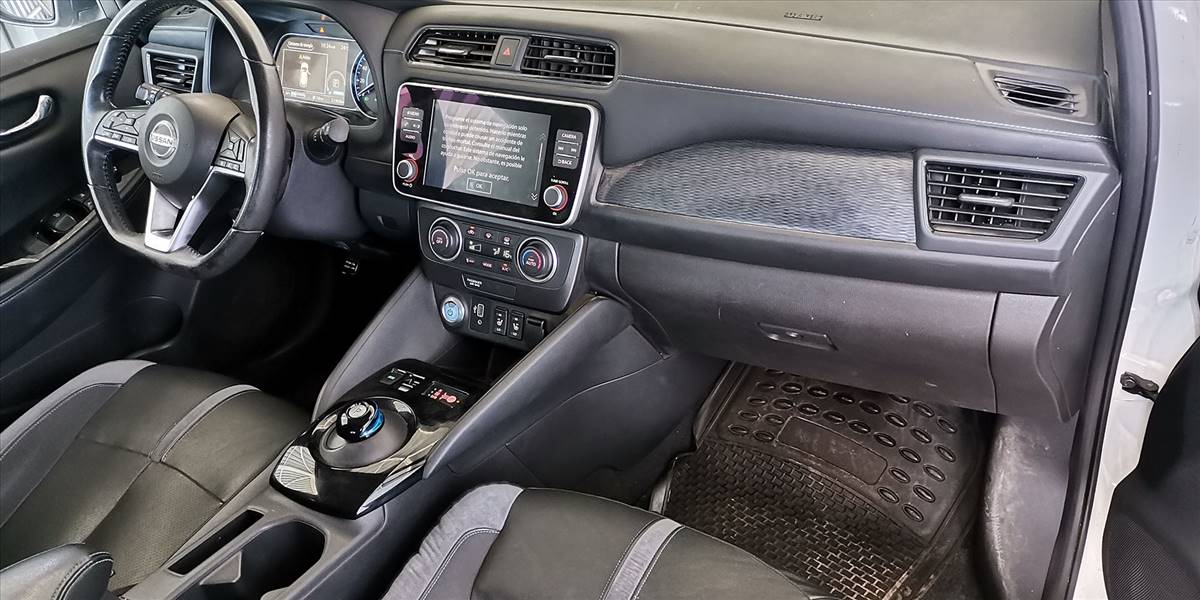NISSAN LEAF AUT - Imagen 22