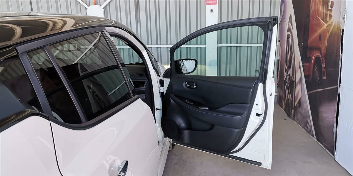 NISSAN LEAF AUT - Imagen 28
