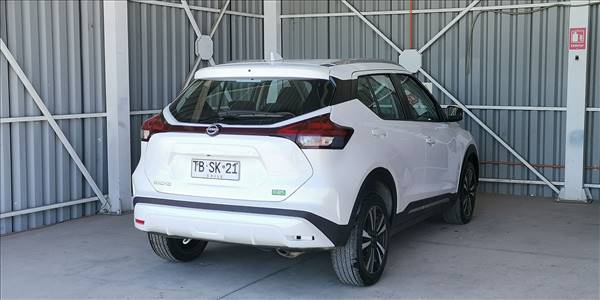 NISSAN KICKS MT 1.6 - Imagen 7