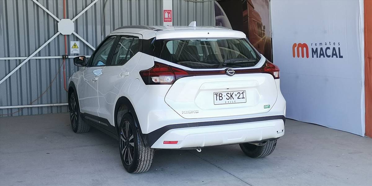 NISSAN KICKS MT 1.6 - Imagen 8
