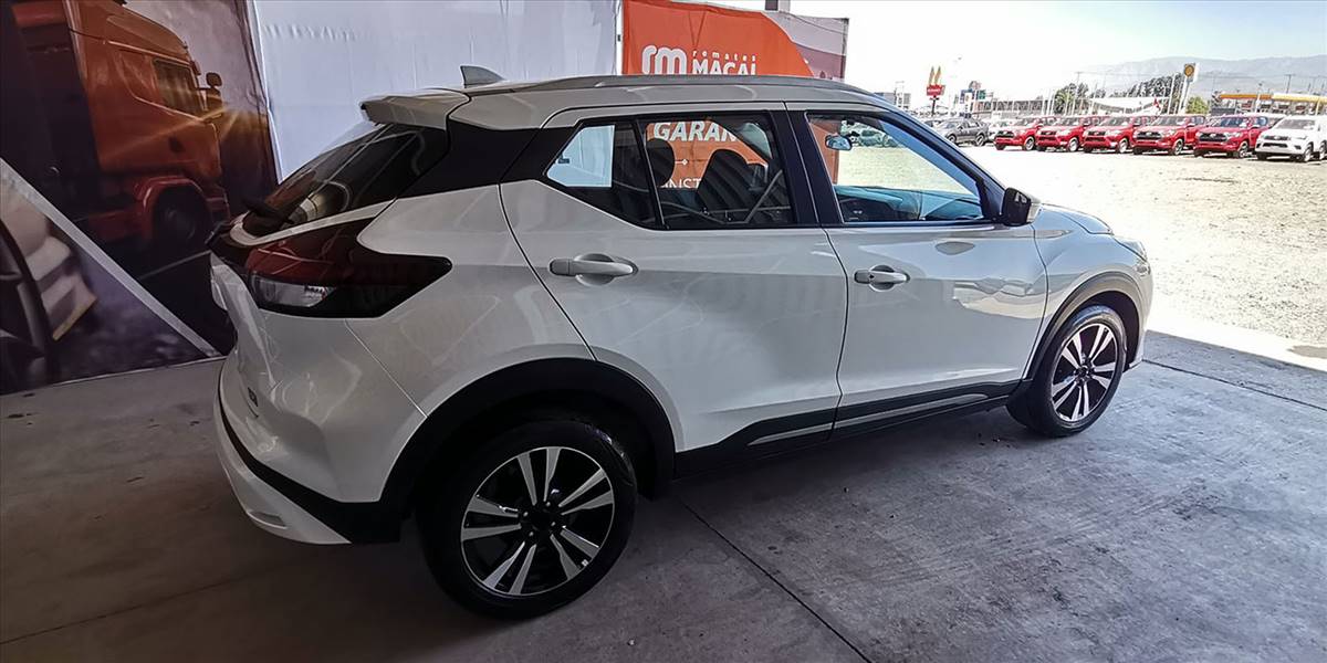 NISSAN KICKS MT 1.6 - Imagen 16
